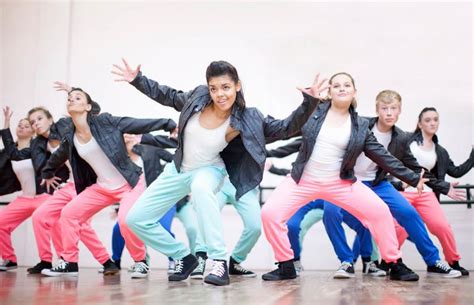 How to Start a Dance Team: A Guide to Creating a Successful Dance Crew